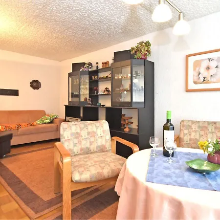 Lovely Holiday Home With Terrace, Garden, Awning, Heating Casa de Férias *
