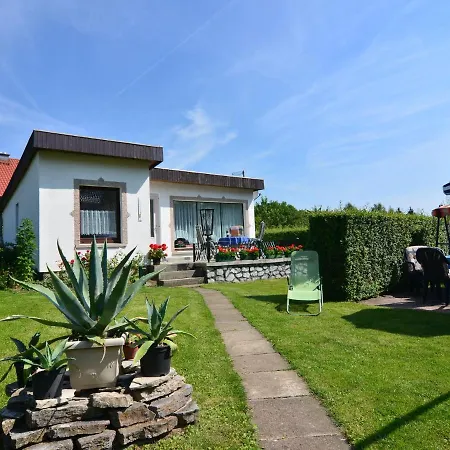 Lovely Holiday Home With Terrace, Garden, Awning, Heating Casa de Férias